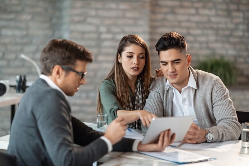 Compliance manager using a centralized dashboard to track general liability insurance expiration dates and vendor COIs